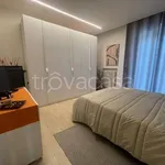 Rent 4 bedroom apartment of 90 m² in Modena