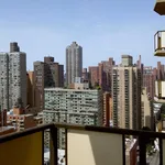 Rent 2 bedroom apartment in Manhattan