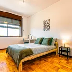 Rent 6 bedroom apartment in Porto