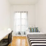 Rent a room of 140 m² in madrid