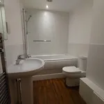 Rent 2 bedroom flat in Leicester