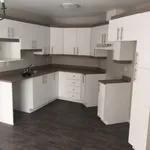 Rent 4 bedroom apartment in Lévis