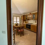 Rent 5 bedroom apartment of 180 m² in Manziana