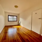 Rent 1 bedroom apartment in Prahran