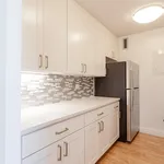 Rent 2 bedroom apartment of 100 m² in New York