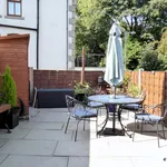 Rent 2 bedroom flat in Bury