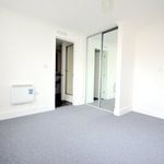 Rent 2 bedroom flat in Romford