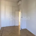 Rent 5 bedroom apartment of 210 m² in Milano