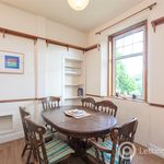 Rent 2 bedroom house in Edinburgh