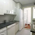 Rent a room of 100 m² in madrid