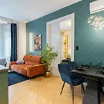 Rent 2 bedroom apartment of 72 m² in Budapest