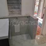 Rent 2 bedroom apartment of 60 m² in Napoli