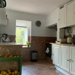 Rent a room of 120 m² in Oeiras