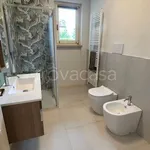 Affitto 6 camera casa di 150 m² in Padenghe sul Garda