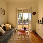 Rent 2 bedroom apartment of 88 m² in Lisbon