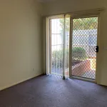 Rent 4 bedroom house in Oakleigh East