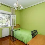 Rent a room of 110 m² in madrid