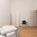 Rent a room of 146 m² in berlin