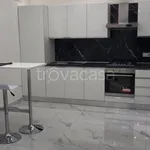 Affitto 2 camera appartamento di 75 m² in Napoli