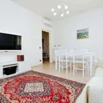 Rent 2 bedroom apartment of 90 m² in Rome