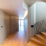 Rent 4 bedroom apartment of 252 m² in Porto