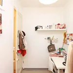 Rent a room of 90 m² in barcelona