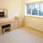 Rent 4 bedroom flat in Warwick