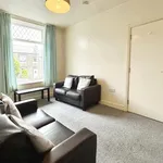 Rent 3 bedroom house in Kirklees