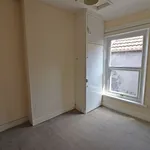 Rent 4 bedroom house in Wales