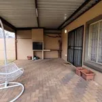 Rent 3 bedroom apartment of 125 m² in Pretoria