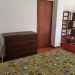 Alugar 4 quarto apartamento em Coimbra