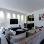 Appartement de 74 m² avec 1 chambre(s) en location à Paris