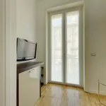 Rent 4 bedroom apartment of 50 m² in Milan