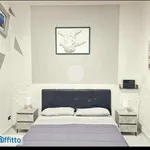 Affitto 3 camera appartamento di 65 m² in Naples