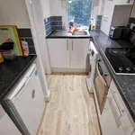 Rent 4 bedroom apartment in Yorkshire And The Humber