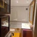 Rent 3 bedroom apartment in Madrid