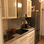 Miete 4 Schlafzimmer wohnung von 14 m² in Frankfurt