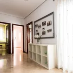 Alquilo 3 dormitorio apartamento de 11 m² en Seville