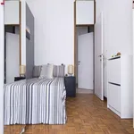 Rent 5 bedroom apartment in Milan