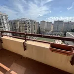 Rent a room of 150 m² in valencia