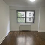 Rent 2 bedroom apartment of 1215 m² in Manhattan