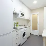 Rent a room of 120 m² in madrid