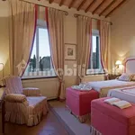 Rent 4 bedroom apartment of 130 m² in Florence