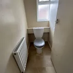 Rent 4 bedroom house in East Staffordshire