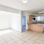 Rent 2 bedroom apartment of 65 m² in Jeffreys Bay