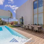 Rent 6 bedroom house of 337 m² in Aix-en-Provence