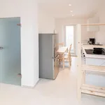 Rent 3 bedroom apartment in Munich