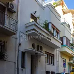 Rent 2 bedroom house of 300 m² in Athens