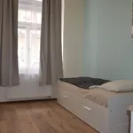 Rent 3 bedroom apartment in Prague