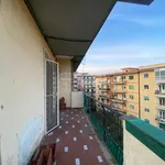 Affitto 1 camera appartamento di 110 m² in Naples